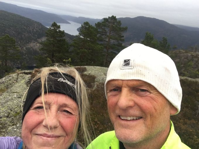 To dager og to turer til Ånås :-) 
40 min gå/klatre opp 430 hm uten stopp :-) Utrolig flott trening!